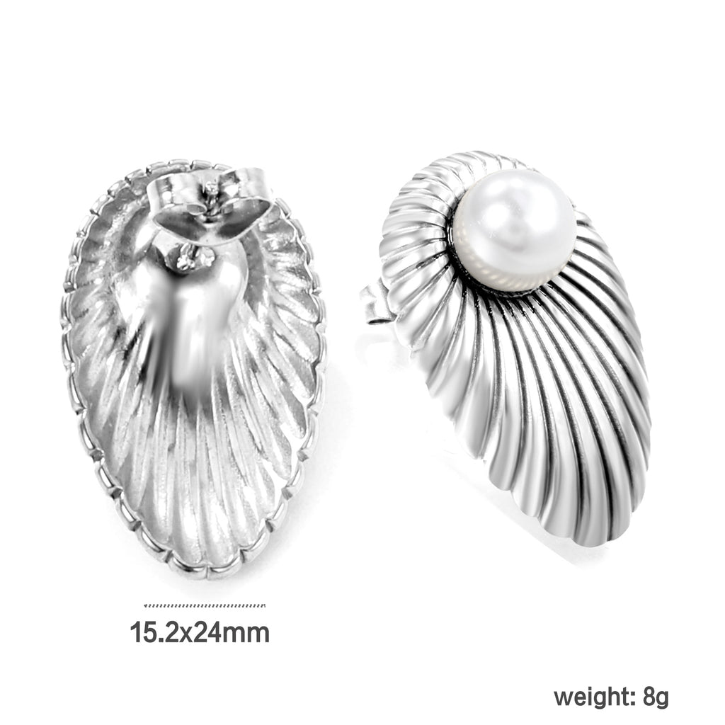 Oval Leaf Pearl Stud Earrings