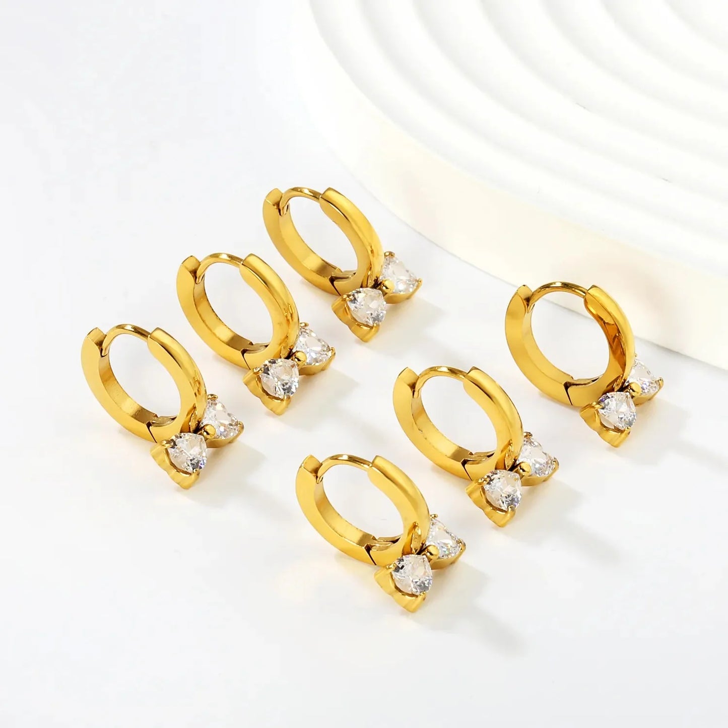 3 Pairs Gold Ear Cuff Set 2.0Inner 9mm Spherical Ear Cuffs & 95mm Butterfly White Zircon Inlaid Elegant Fashion Ear Accessories for Women Daily Casual Party Office Wear