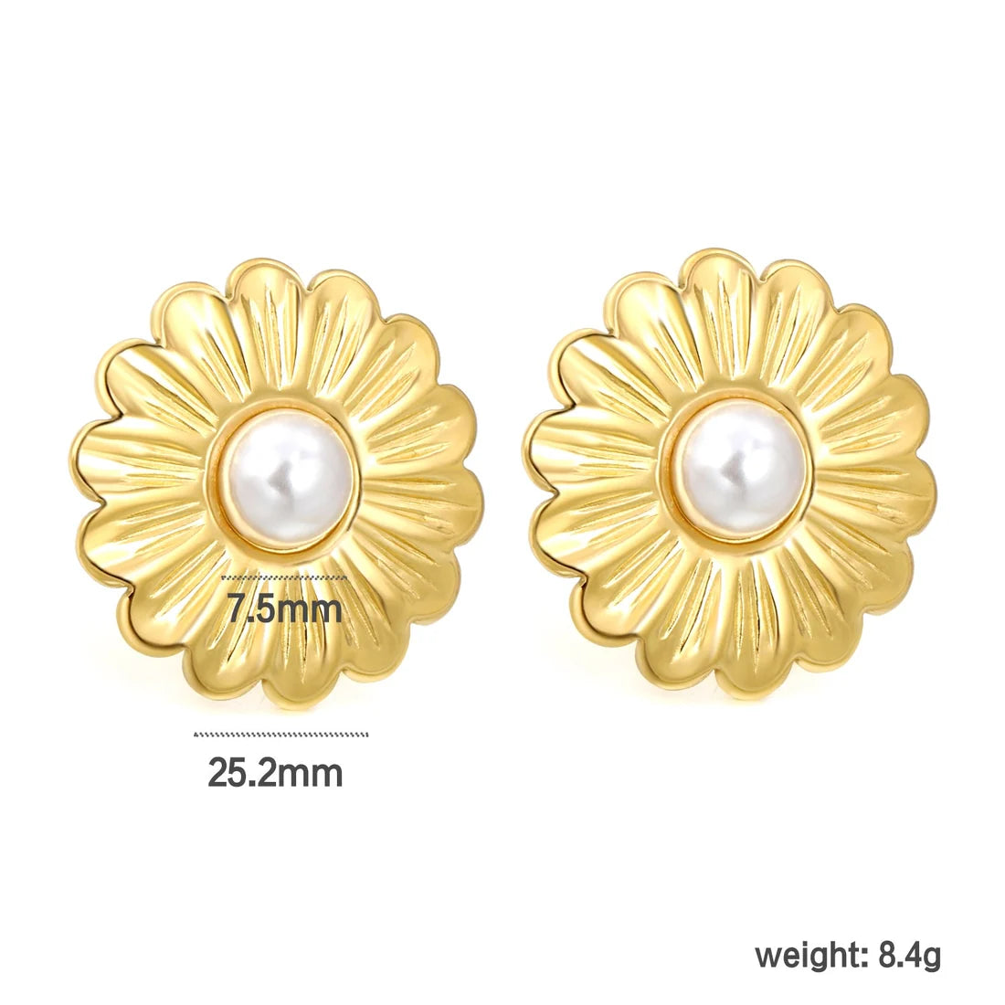 Daisy Pearl Stud Earrings