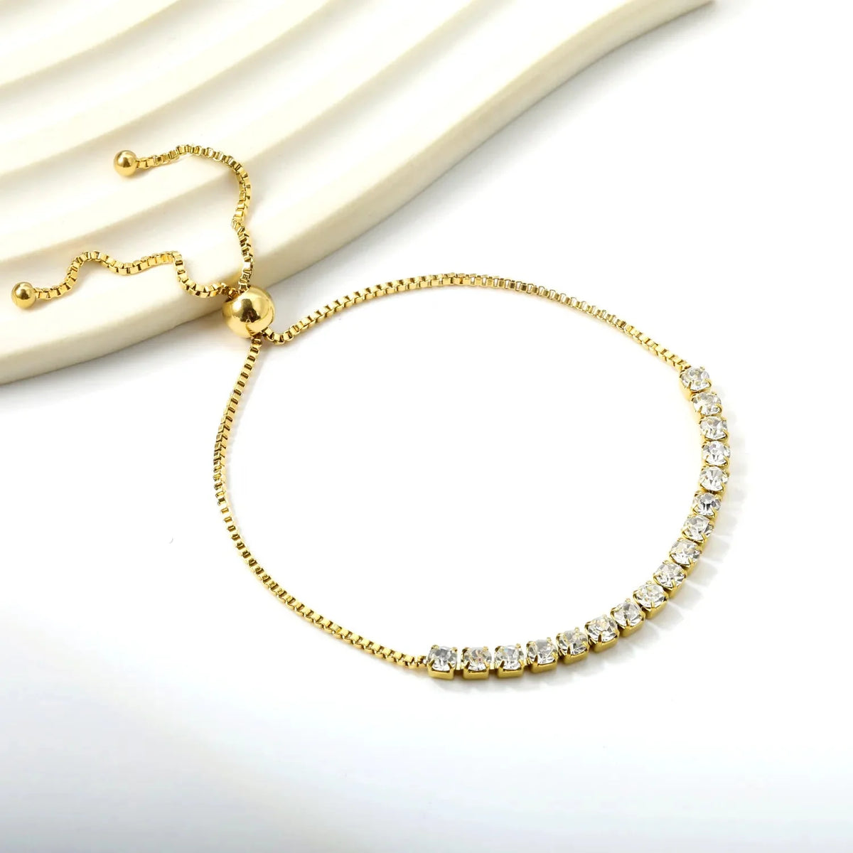 Wholesale 3mm square bracelet with 17 white diamonds 24cm