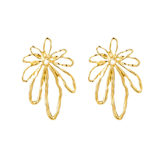 28*45mm Openwork Floral Stud Earrings in Gold -