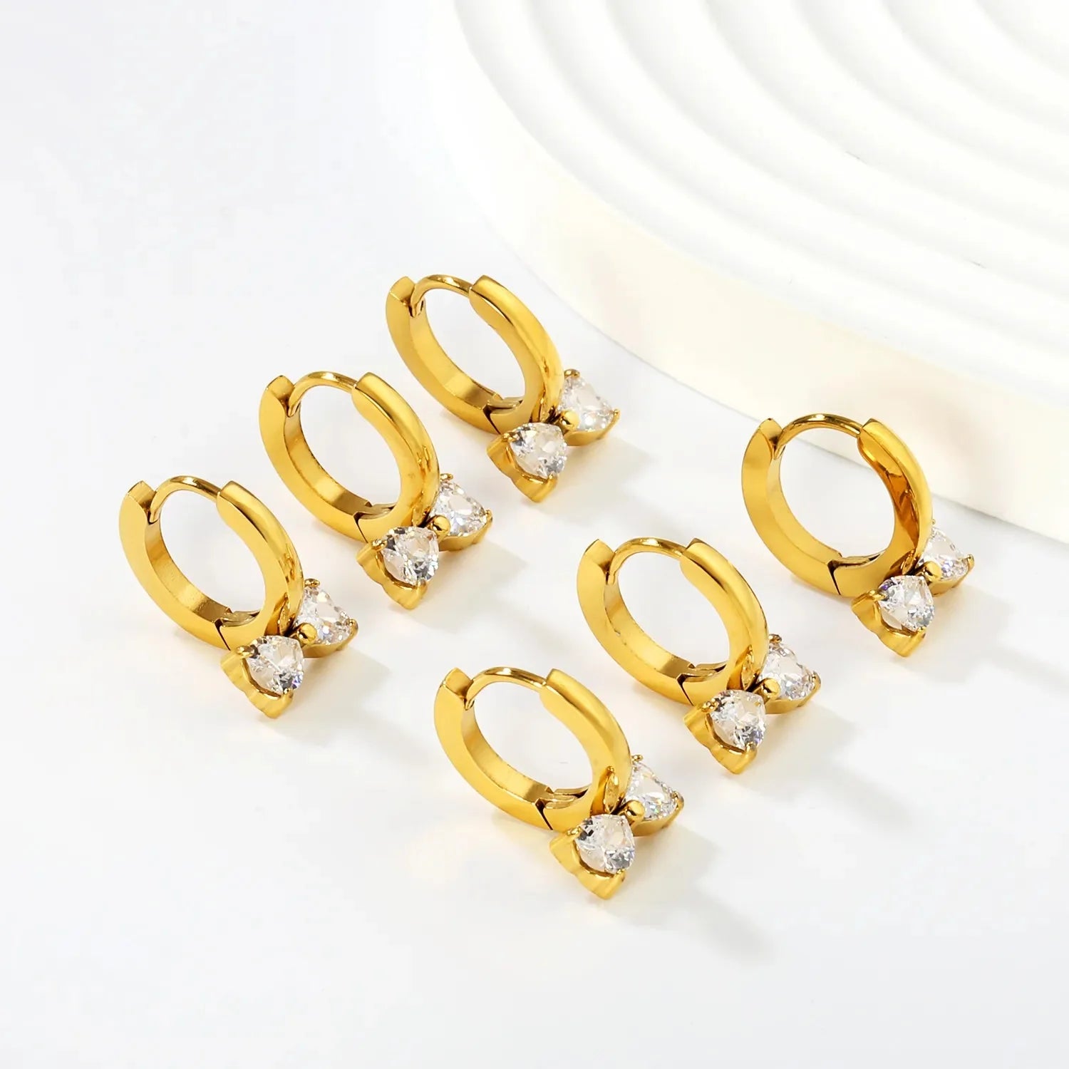 3 Pairs Gold Ear Cuff Set 2.0Inner 9mm Spherical Ear Cuffs & 95mm Butterfly White Zircon Inlaid Elegant Fashion Ear Accessories for Women Daily Casual Party Office Wear