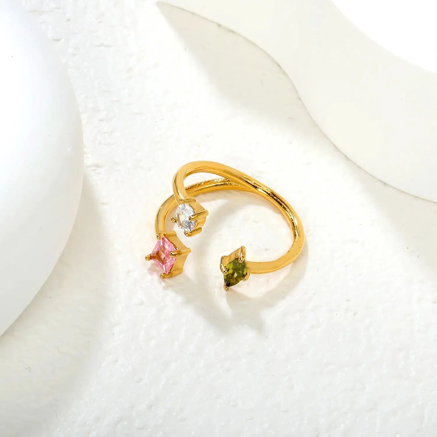 12.5mm high irregular three-color diamond open ring in gold #7